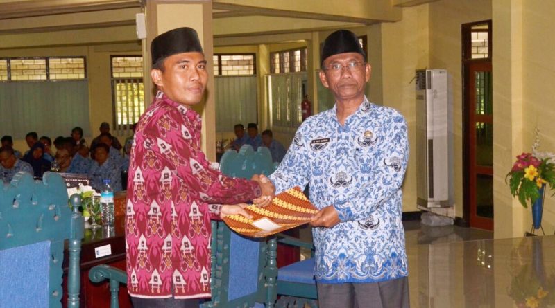 TERHADAP DUA RAPERDA, EKSEKUTIF BERIKAN JAWABAN TERHADAP DUA RAPERDA, EKSEKUTIF BERIKAN JAWABAN