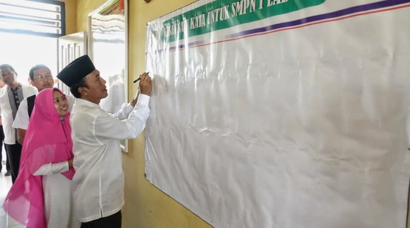 FAUZAN : SMPN 1 LABUAPI HARUS JUARA FAUZAN : SMPN 1 LABUAPI HARUS JUARA