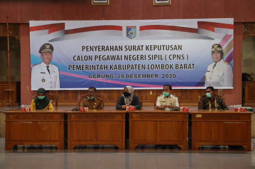 Penyerahan Surat Keputusan Calon Pegawai Negeri Sipil Cpns Pemerintah Kabupaten Lombok Barat Tahun 2019 Kabupaten Lombok Barat