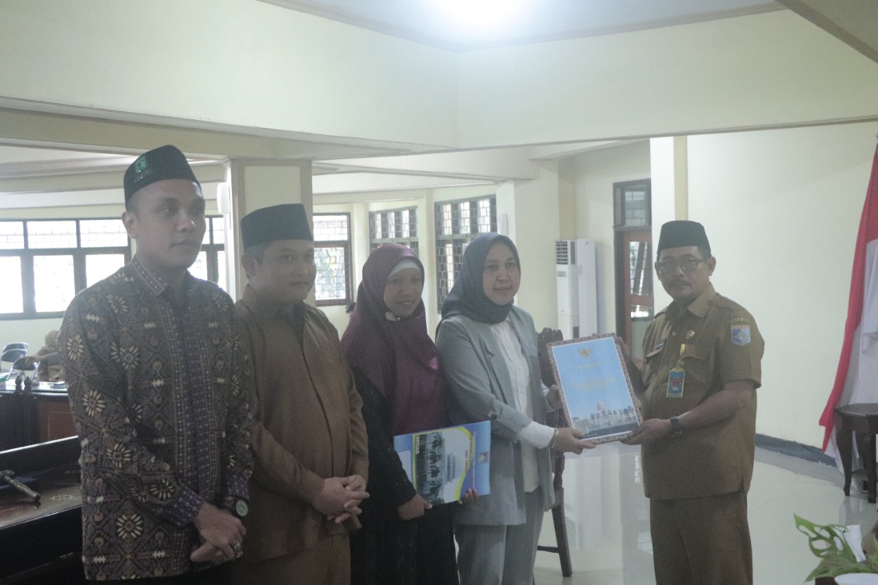 Pemkab Lobar Sampaikan Nota Keuangan RAPBD 2023 Kepada DPRD – Kabupaten ...