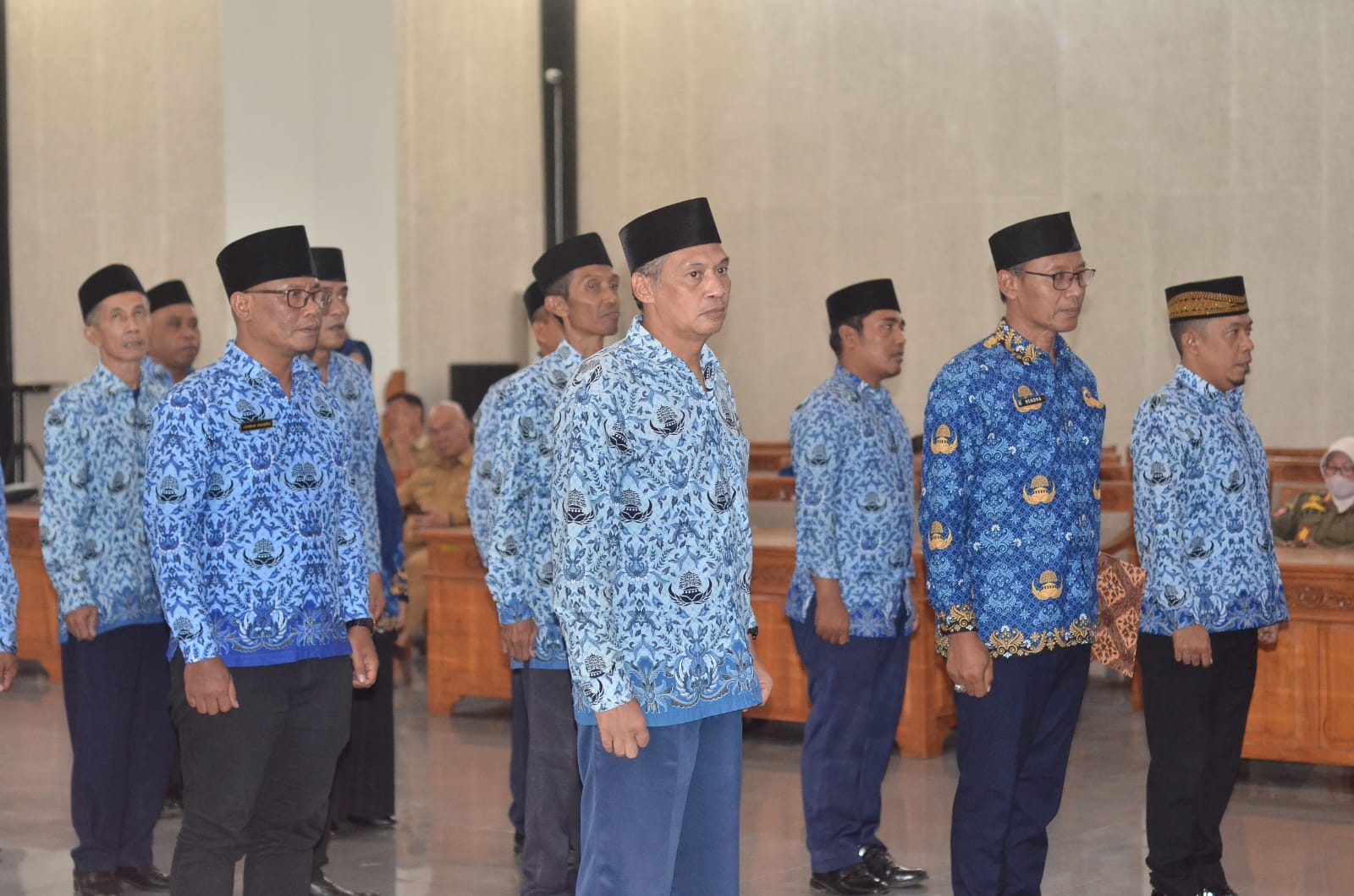 Tingkatkan Kinerja Birokrasi, Bupati Lobar Gelar Mutasi Eselon II
