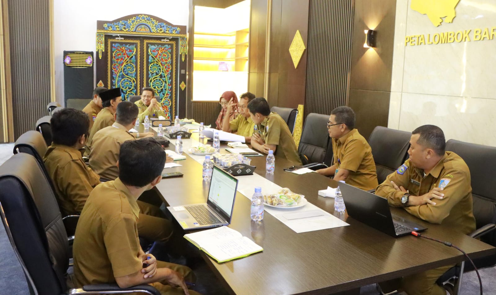 Menuju Pelayanan Kesehatan Merata, Bupati LAZ Tekankan Penempatan Nakes Berdasarkan Data dan Kebutuhan Riil Menuju Pelayanan Kesehatan Merata, Bupati LAZ Tekankan Penempatan Nakes Berdasarkan Data dan Kebutuhan Riil