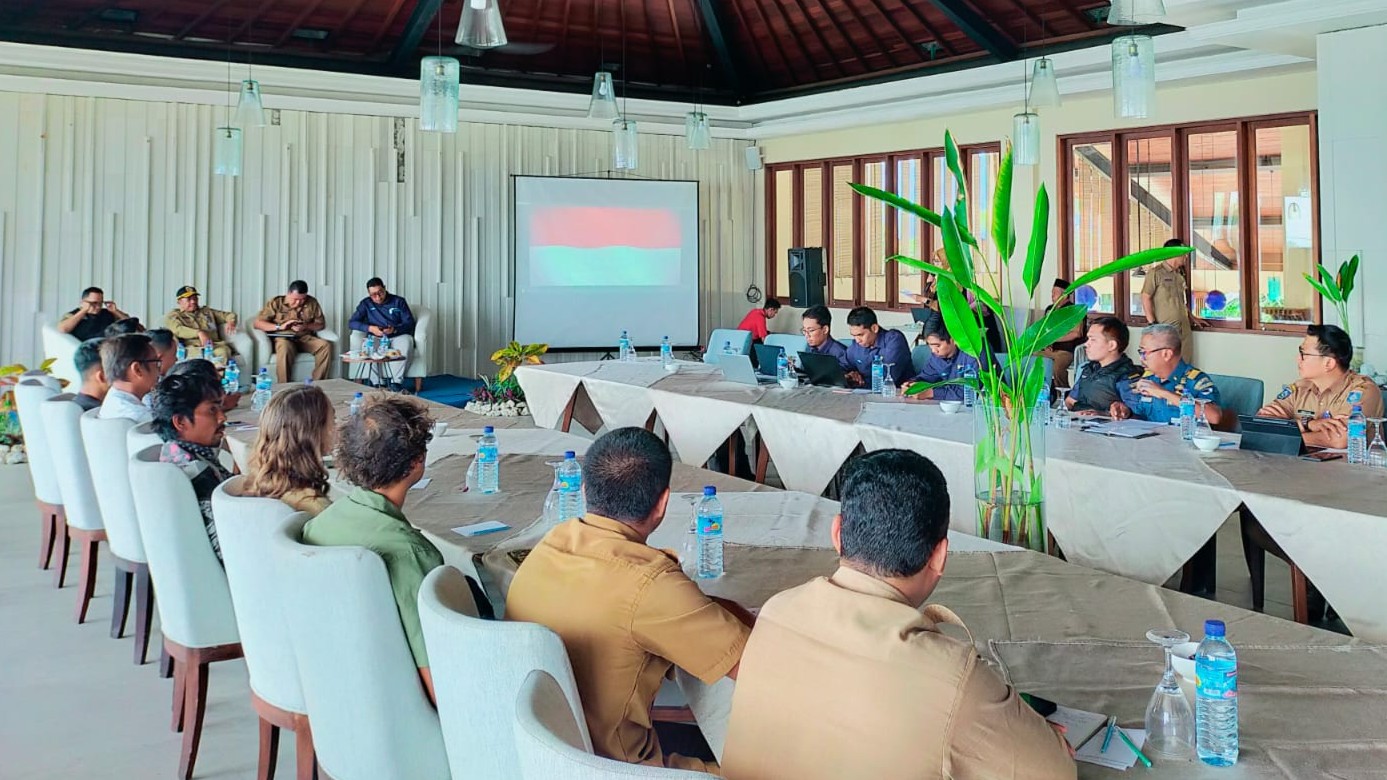 Bupati LAZ Dorong Sinergi Pemerintah dan Swasta Atasi Kendala Infrastruktur di Sekotong Bupati LAZ Dorong Sinergi Pemerintah dan Swasta Atasi Kendala Infrastruktur di Sekotong